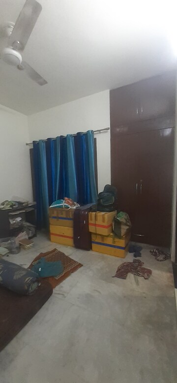 Furnished Amenities in 2 BHK Apartment at Vasant Kunj – for Sale