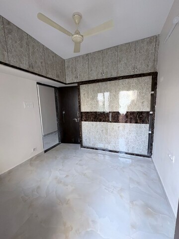 Room in 2 BHK Apartment at Ten Madhapur, Madhapur – for Rent