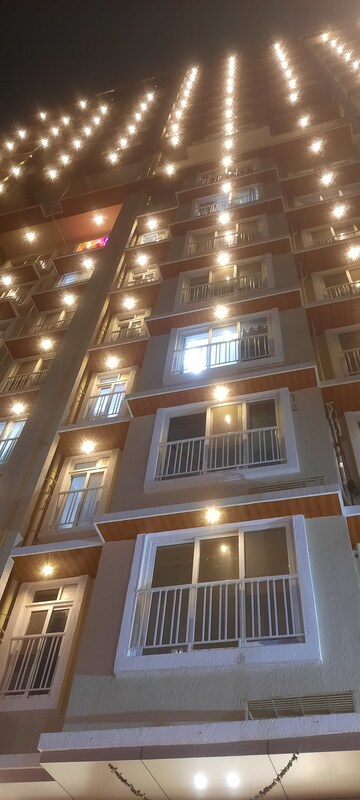 2 BHK Apartment For Sale in Zee Ashtavinayak, Andheri West