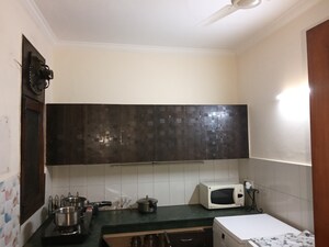 Furnished Amenities in 3 BHK Builder Floor at Chittaranjan Park – for Sale