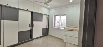 Room in 3 BHK Builder Floor at Kondapur – for Rent