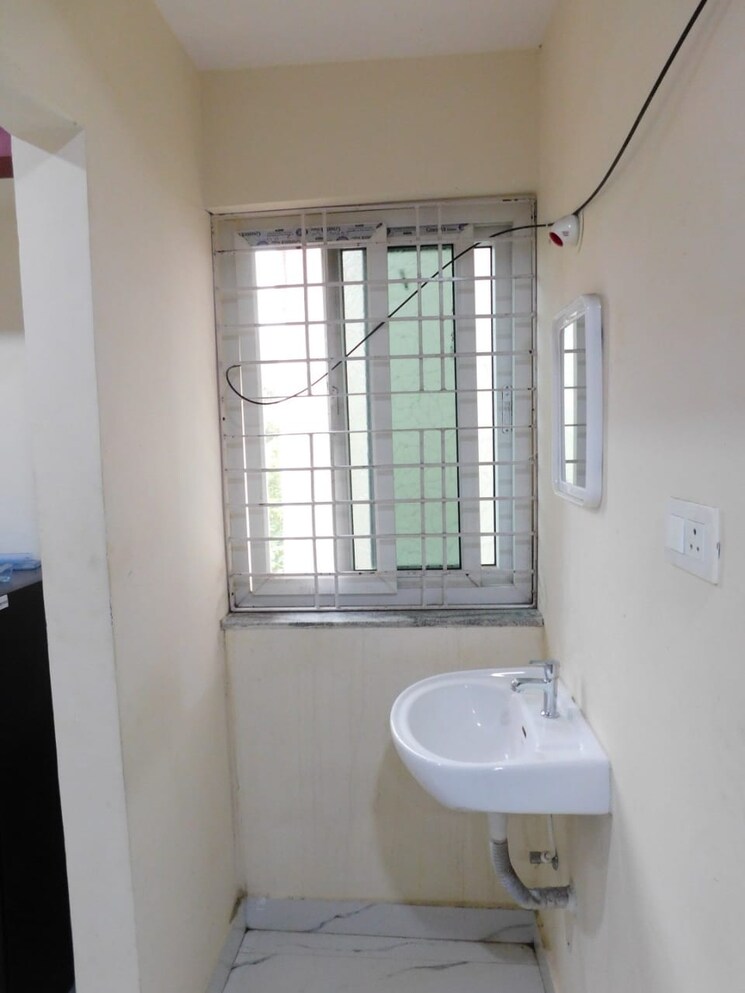 Bathroom, kondapur 2 Bedroom 1200 Sq.Ft. Builder Floor In Kondapur Hyderabad 9322042