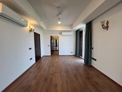 4 BHK + Servant Room Apartment For Sale in Mahindra Luminare
