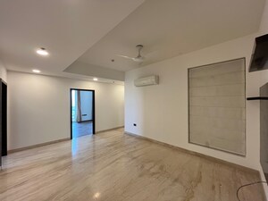 Room in 3 BHK Apartment at Mahindra Luminare, Sector 59 – for Sale