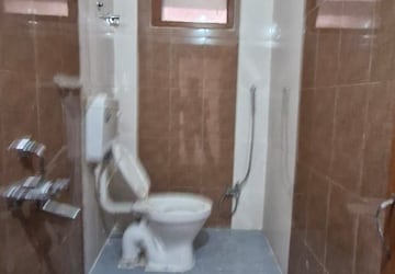 Bathroom in 2 BHK Builder Floor at Kondapur – for Rent