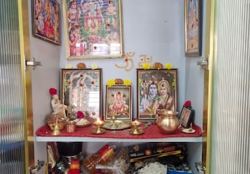 Furnished Amenities in 2 BHK Builder Floor at Kondapur – for Rent