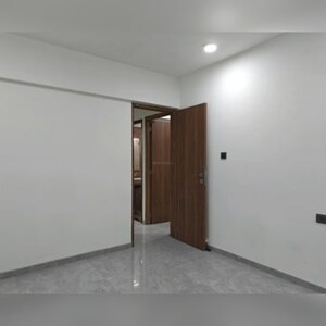 Room in 2 BHK Apartment at Sanghvi Infenia, Santacruz East – for Rent