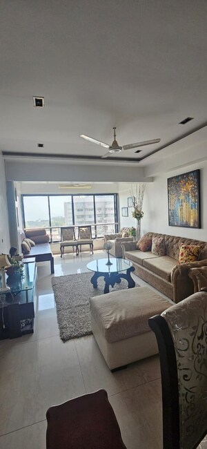 Living Room in 4 BHK Apartment at Swapna Saphalya, Prabhadevi – for Sale