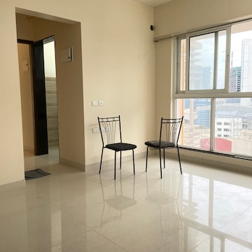 Room in 1 BHK Apartment at Kanakia Spaces Zen World, Datar Colony – for Rent