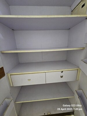 Furnished Amenities in 3 BHK Apartment at Pulkit CHS, Andheri West – for Rent