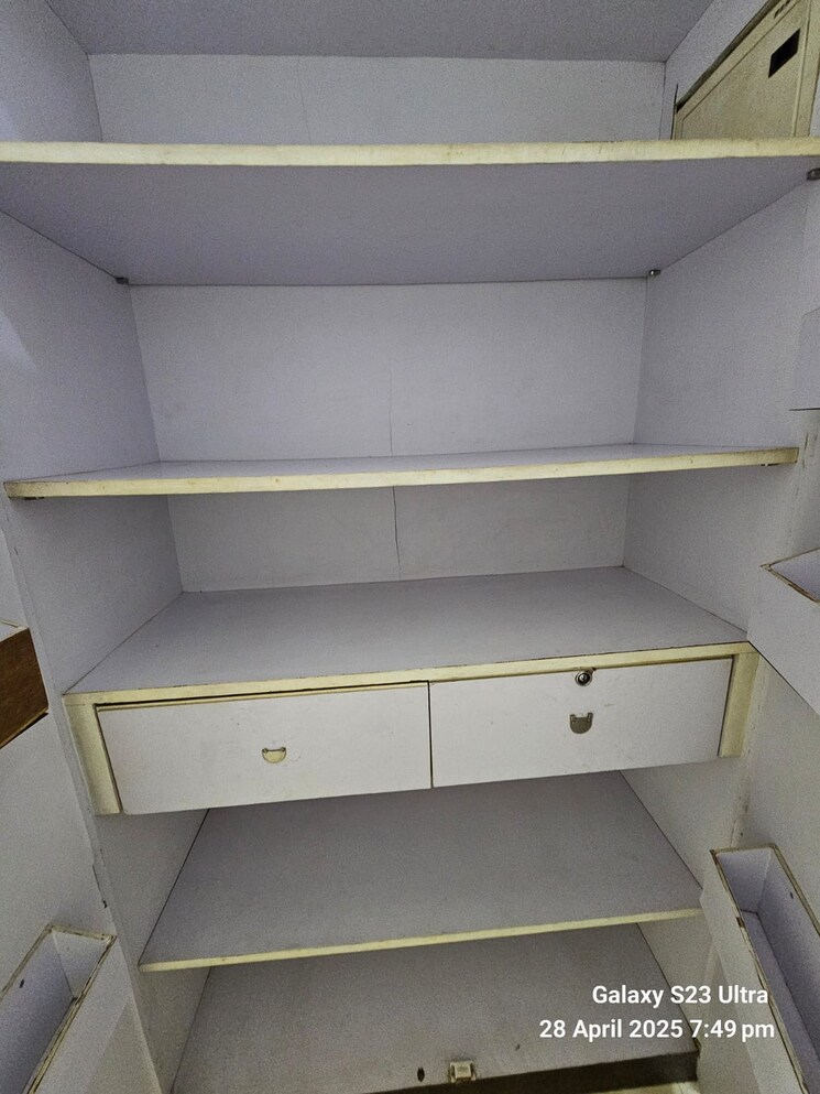 undefined, pulkit-chs 3 Bedroom 1200 Sq.Ft. Apartment In Andheri West Mumbai 9322107