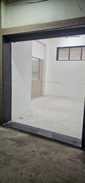 Room in  Showroom at Deolali Camp – for Sale