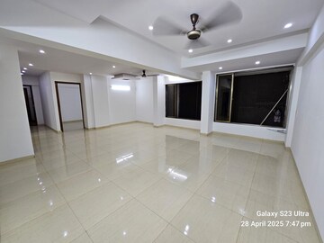 3 BHK Apartment For Rent in Dheeraj Gaurav Heights, Jogeshwari West
