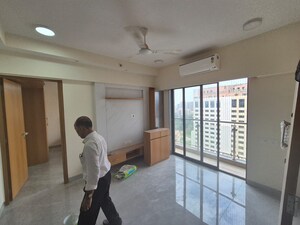 Parking in 2 BHK Apartment at Andheri West – for Rent