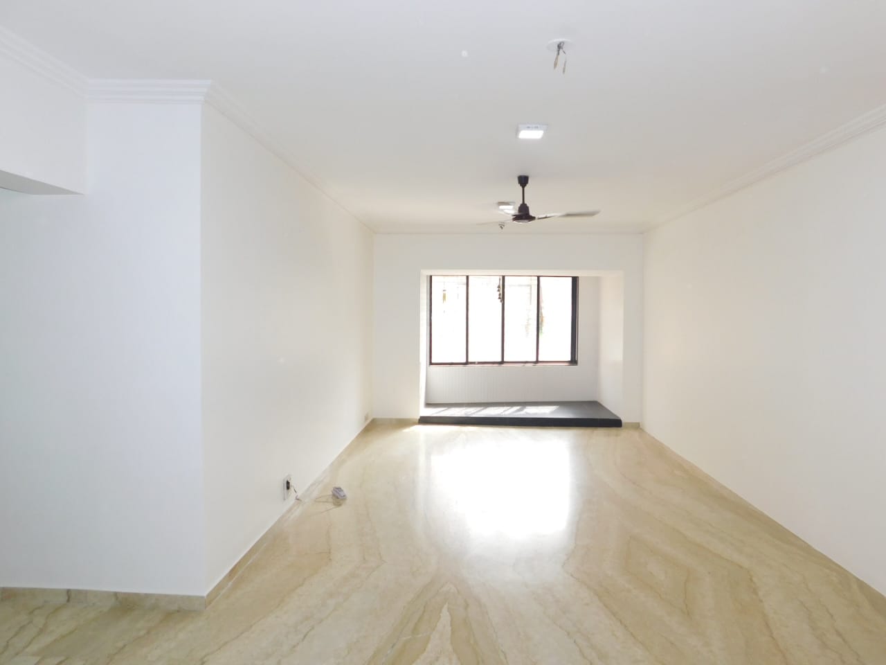 2 BHK + Pooja Room 1000 Sq.Ft. Apartment in Dheeraj Gaurav Heights