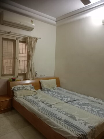 Bedroom in 4 BHK Villa at Memnagar – for Rent