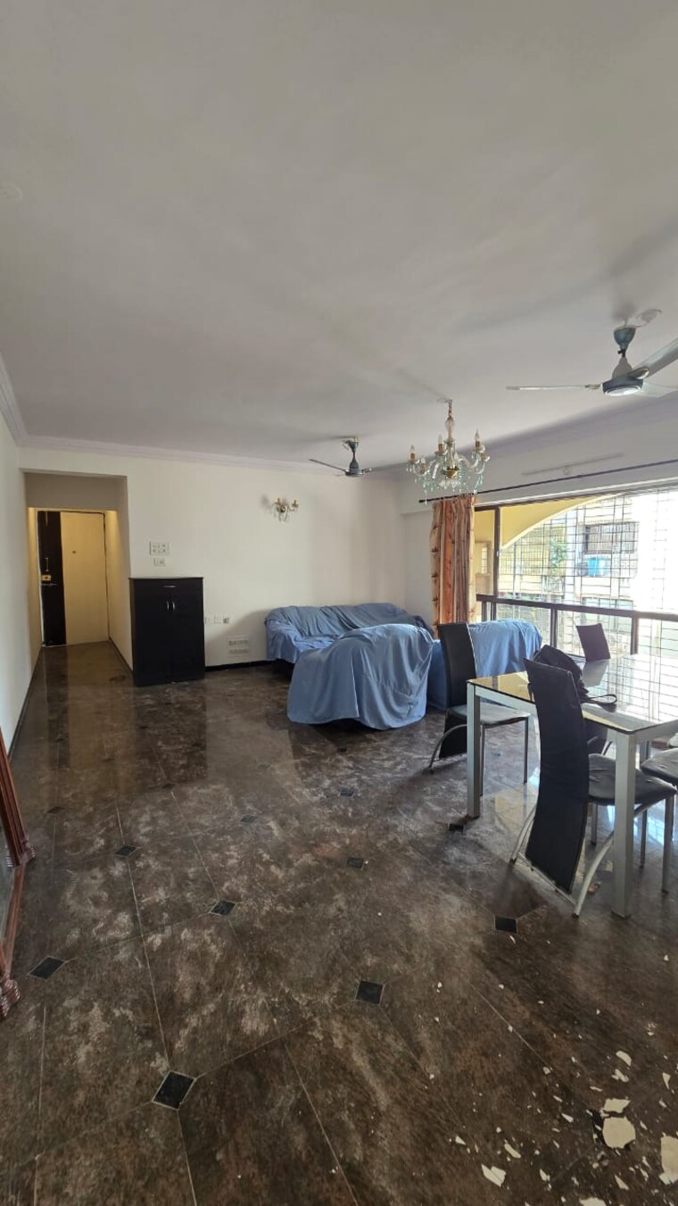  Parking, andheri west 3 Bedroom 1400 Sq.Ft. Apartment In Andheri West Mumbai 9322144