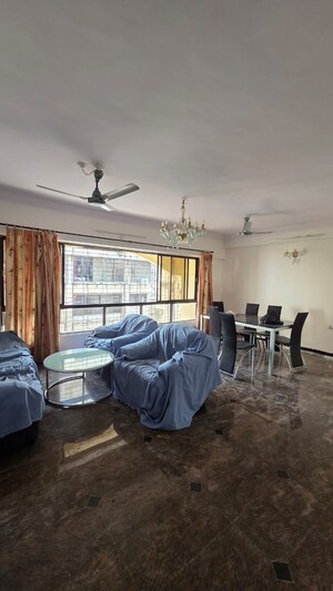 Living Room in 3 BHK Apartment at Andheri West – for Rent
