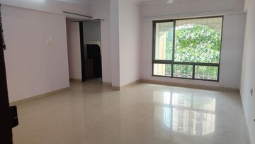 Room in 2 BHK Apartment at Andheri West – for Rent