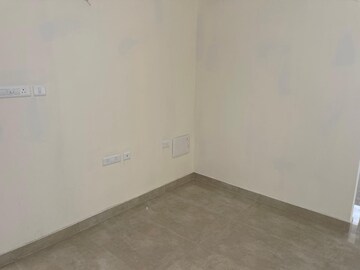 Room in 2 BHK Apartment at Candeur 40, Miyapur – for Sale