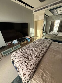 2 BHK + Pooja Room Apartment For Sale in Rustomjee Elita