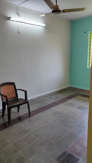 Room in 1 RK Apartment at Matunga West – for Rent