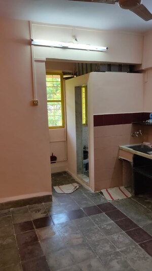  1 RK Apartment at Matunga West – for Rent