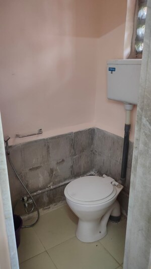 Bathroom in 1 RK Apartment at Matunga West – for Rent