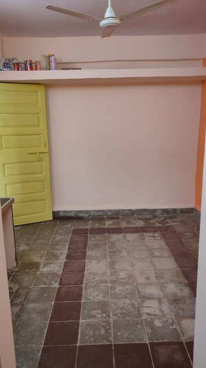 Room in 1 RK Apartment at Matunga West – for Rent