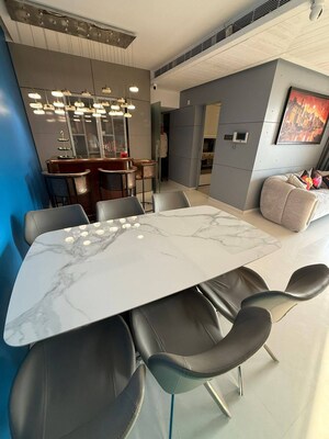 Team Area in 2 BHK Apartment at RNA NG Eclat, Andheri West – for Sale