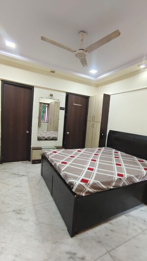 Bedroom in 2 BHK Apartment at Hastiraj Apartment Vile Parle West, Vile Parle West – for Rent