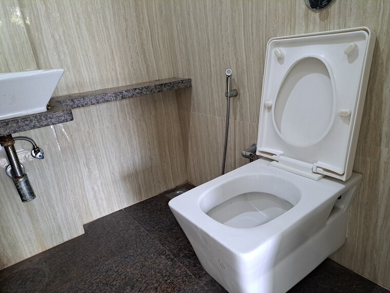 Bathroom, neminath-palace 1 Bedroom 453 Sq.Ft. Apartment In Santacruz East Mumbai 9322236