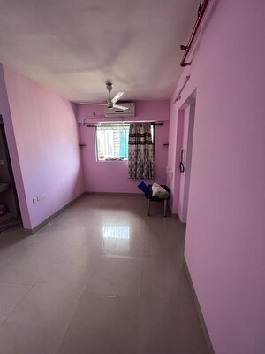 Room in 1 BHK Apartment at Merwanji Tower, Parel – for Rent