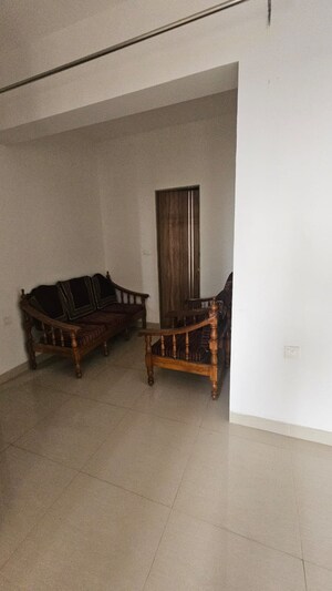 Living Room in 3 BHK Apartment at Manish Nagar – for Rent