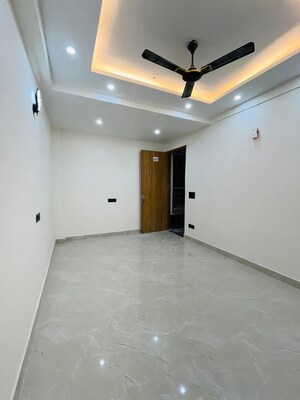 Building Lobby in 1 BHK Builder Floor at Saket – for Rent