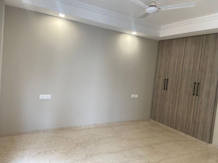 Master Bedroom, greater kailash i 3 Bedroom 3000 Sq.Ft. Builder Floor In Greater Kailash I Delhi 9322293