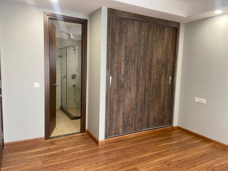 Master Bedroom, greater kailash i 3 Bedroom 3000 Sq.Ft. Builder Floor In Greater Kailash I Delhi 9322293