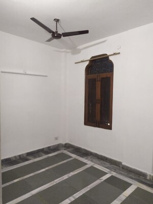 Master Bedroom in 2 BHK Builder Floor at Chittaranjan Park – for Rent