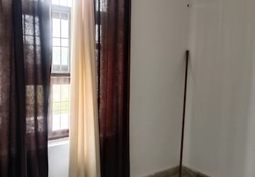 Room in 2 BHK Builder Floor at Huda – for Rent