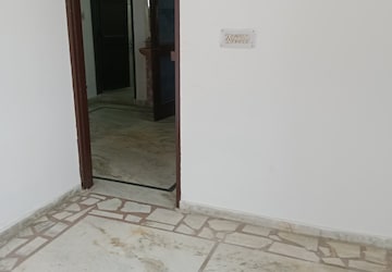 Room in 2 BHK Builder Floor at Huda – for Rent