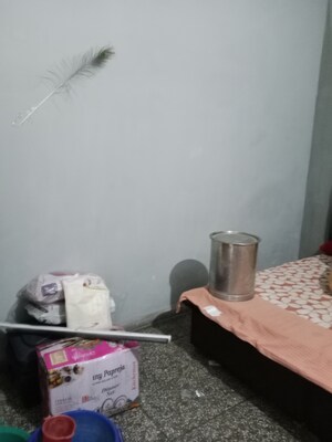 Room in 1.5 BHK Builder Floor at Huda – for Rent