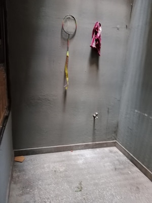 Bathroom in 1.5 BHK Builder Floor at Huda – for Rent