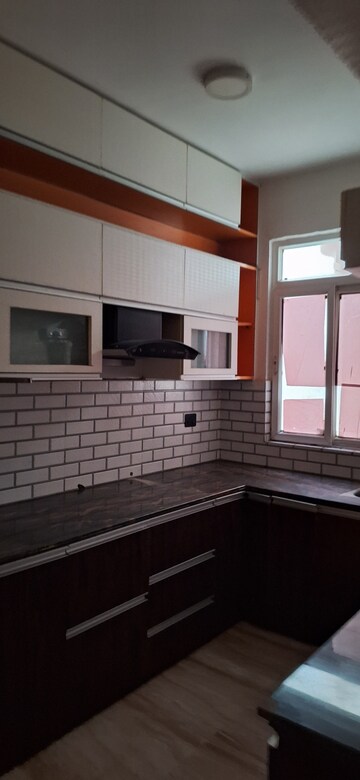 2 BHK Apartment For Rent in Pivotal Devaan, Sector 84
