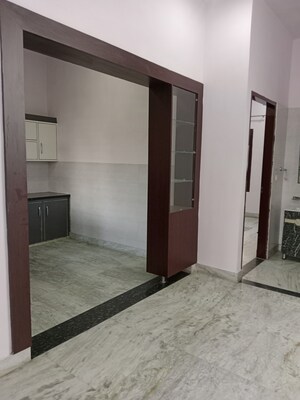 Room in 3 BHK Builder Floor at Huda – for Rent