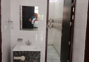 Bathroom in 3 BHK Builder Floor at Huda – for Rent