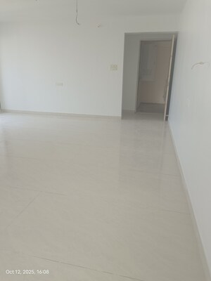 Room in 3 BHK Apartment at Ambegaon Khurd – for Sale