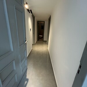 Building Lobby in 3 BHK Builder Floor at South Extension I – for Rent