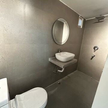 Bathroom in 3 BHK Builder Floor at South Extension I – for Rent