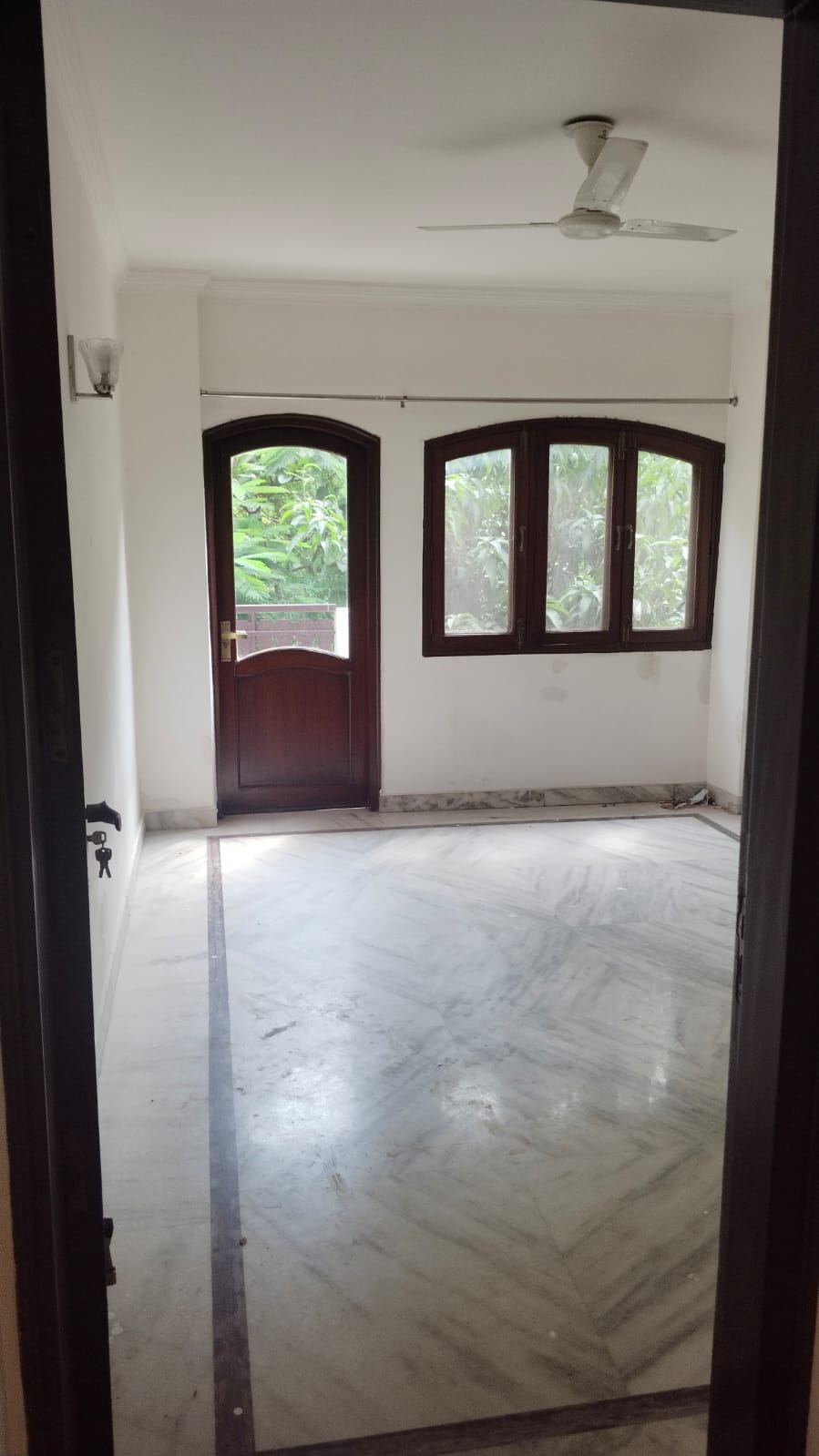 4 BHK + Servant Room Builder Floor For Rent in Boutique Residential Apartments A 3 2