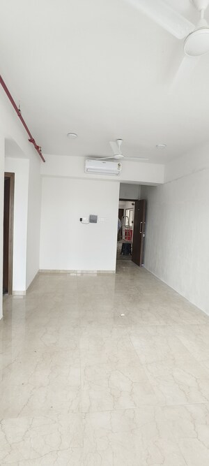 Room in 2 BHK Apartment at Shapoorji Pallonji BKC 28, Bandra East – for Rent